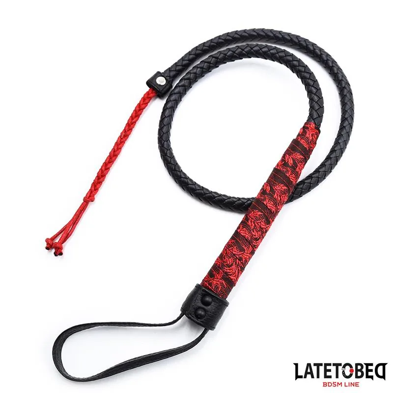 Chicote Scandal Vermelho e Preto 110 cm Latetobed — vista 2 de 3