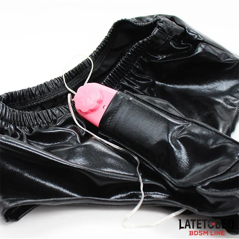 Dildo Vibratório Semi Realista em Cuecas Elásticas Latetobed — vista 3 de 7